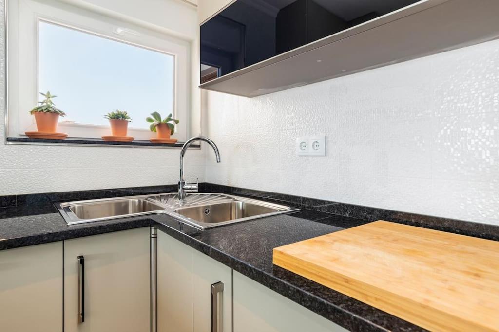 New Beach Flat With Top View - 3 Min To Sea In Luz Exterior foto